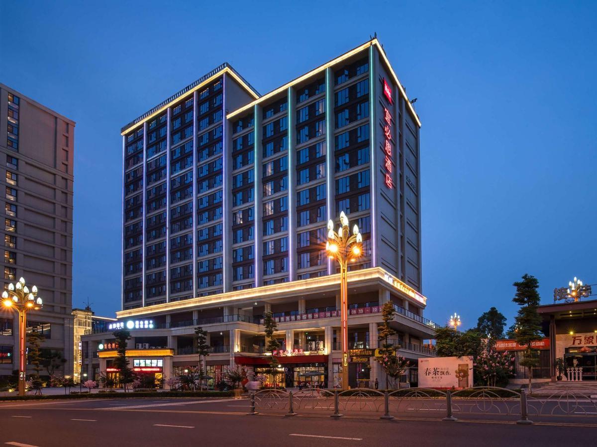 Ibis Hotel Emei Shan Eksteriør billede